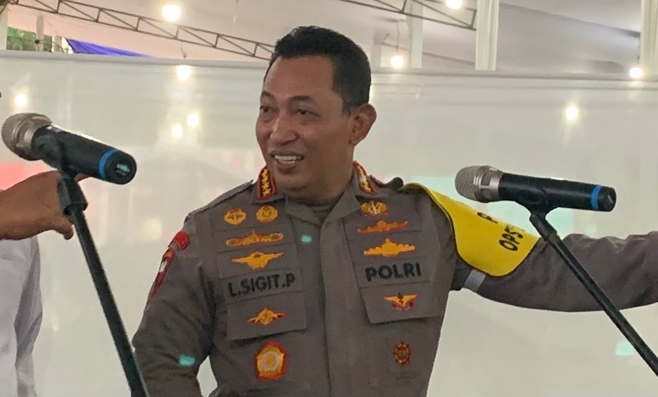 Kapolri Singgung Estafet Kepemimpinan Jokowi, Hasto: Tetap Netral 
