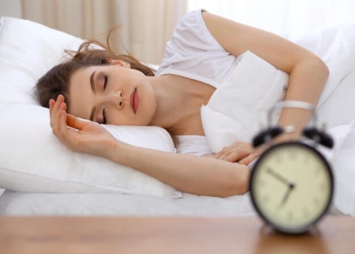 Tips untuk Menghentikan Pikiran Berlebih Supaya Tidur Lebih Nyenyak