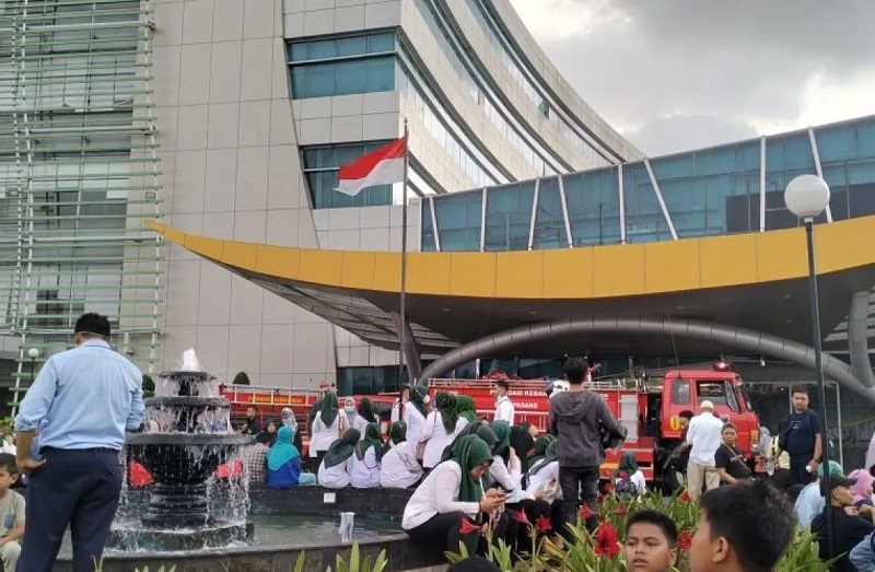 Kronologi Sementara Ledakan di RS Semen Padang, Diduga Berasal dari Perbaikan AC Sentral