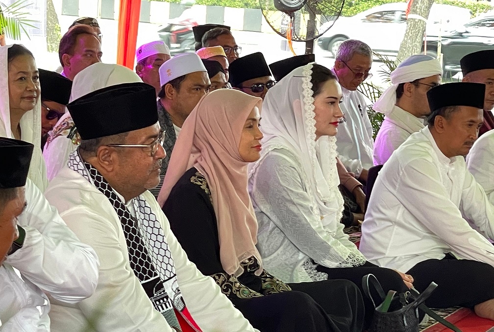 Gelar Istigasah Bersama Siti Atikoh, Rano Karno Singgung Ada Malin Kundang