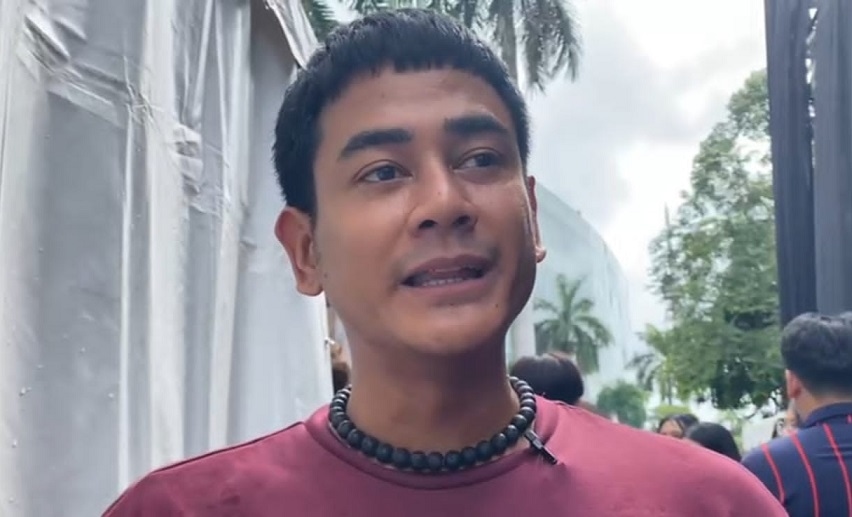 Dwi Andhika Akhirnya Nyobain Gohyoung di Festival Makan Receh, 