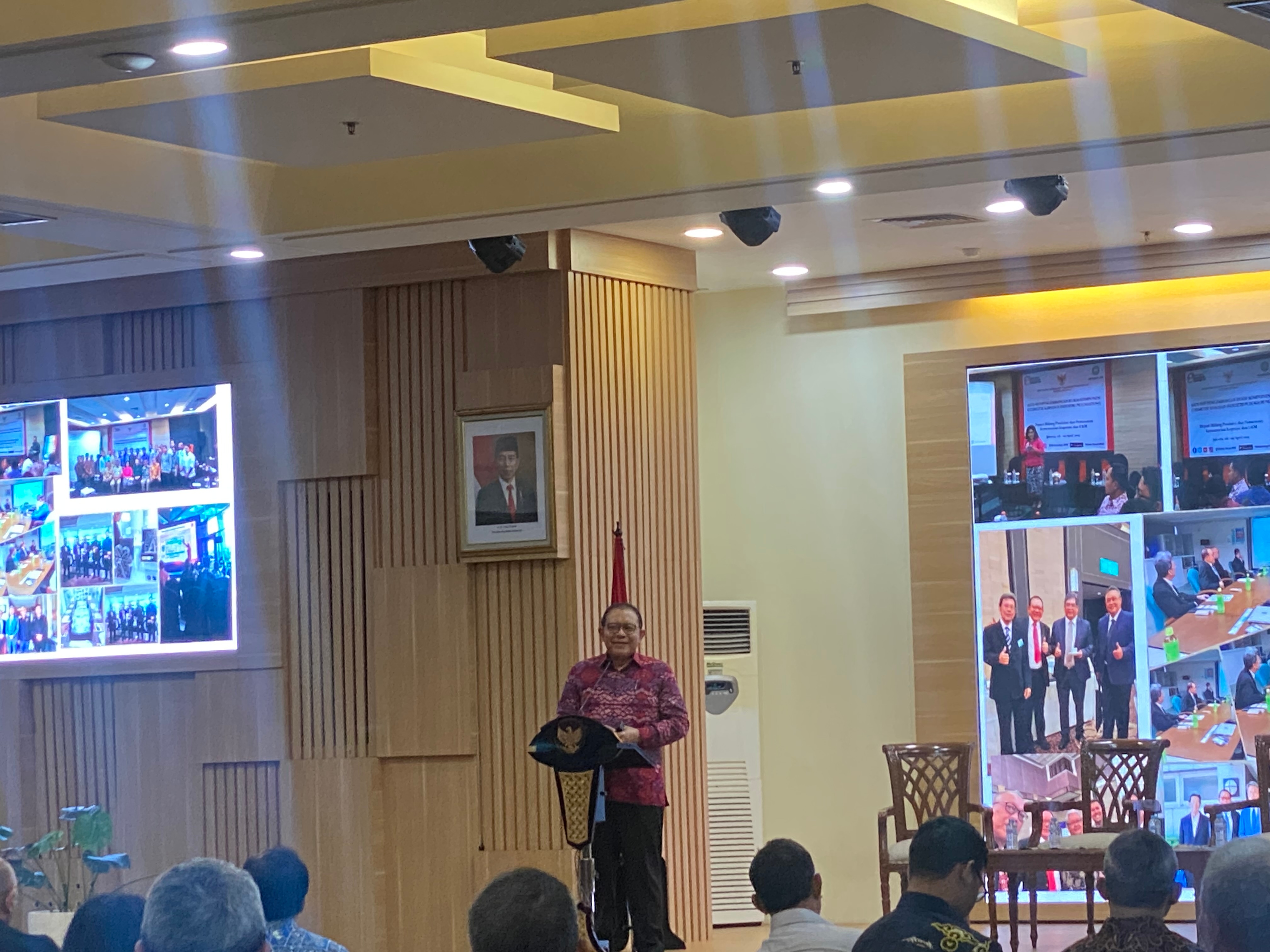 Pemerintah Dorong IKM dan UKM Masuk Rantai Nilai Komponen Kendaraan Listrik Global