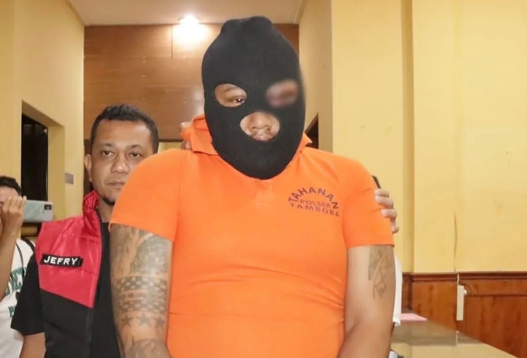 Pria Bertato Residivis Diborgol Polsek Tambora Usai Melancarkan Pencurian Handphone dengan Modus COD