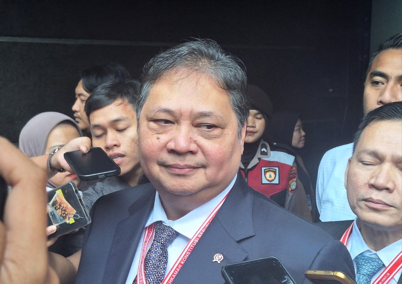 Dituding Suara Golkar Meroket Gara-gara Bansos, Airlangga: Tak Ada Bansos yang Bungkusnya Warna Kuning