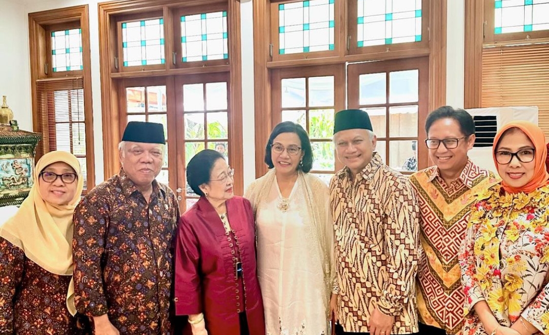 Sri Mulyani Lebaran Bareng Jokowi Hingga Megawati