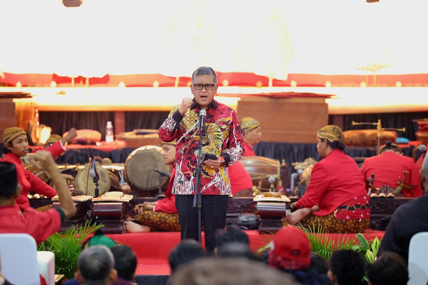 Ceritakan Kisah Wayang Sisupala, Hasto Ingatkan Soal Karma di Politik! Sindir Jokowi?