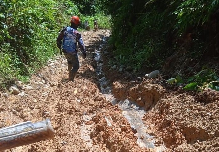 970 KK Sempat Terisolir Akibat Tanah Longsor di Polewali Mandar, Pembersihan Material Dikebut