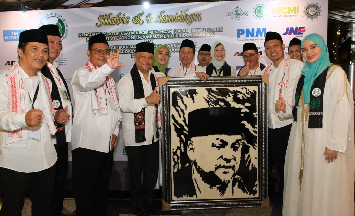 Pelantikan Majelis Pengurus Pusat ISMI, Ilham Akbar Habibie Dikukuhkan Sebagai Ketua Umum