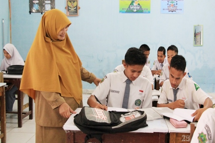 Contoh Jawaban Post Test Modul 2, Bagaimana Perubahan Peran Guru dalam Sebuah Kelas yang Menerapkan Pembelajaran Berdiferensiasi?