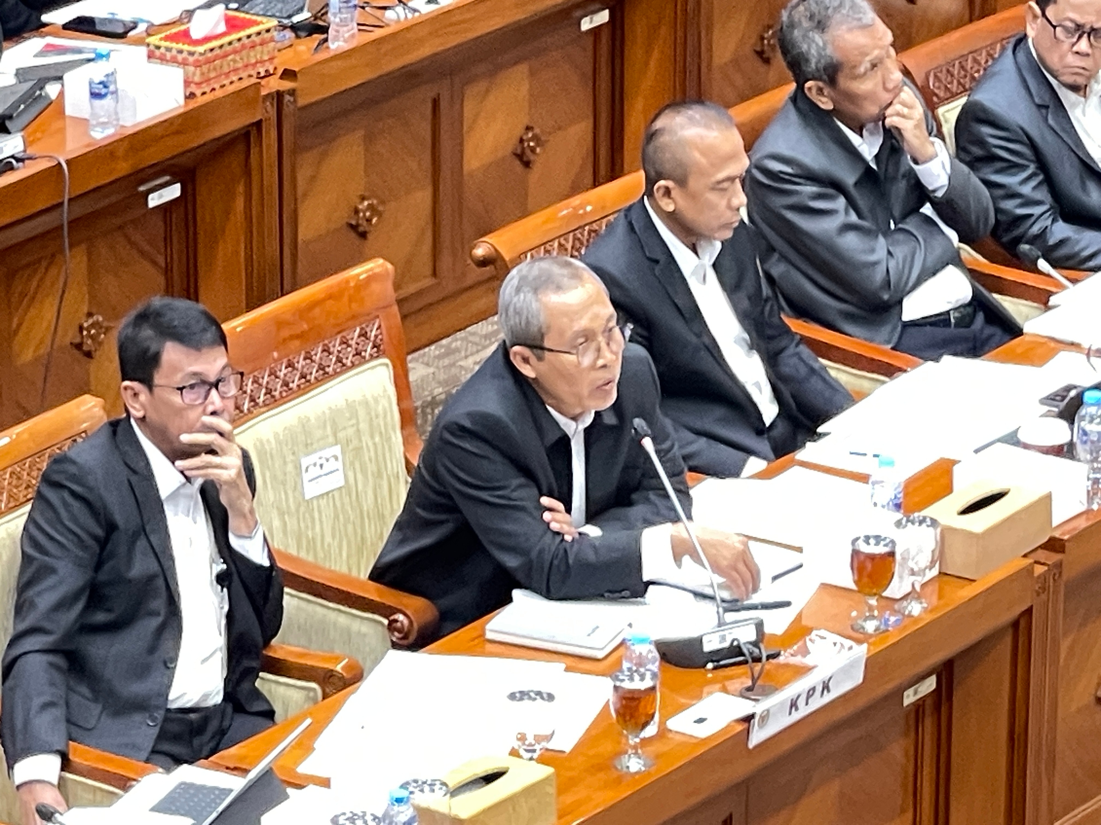 Johan Budi Minta KPK Buka-bukaan Soal Kendala di Internal