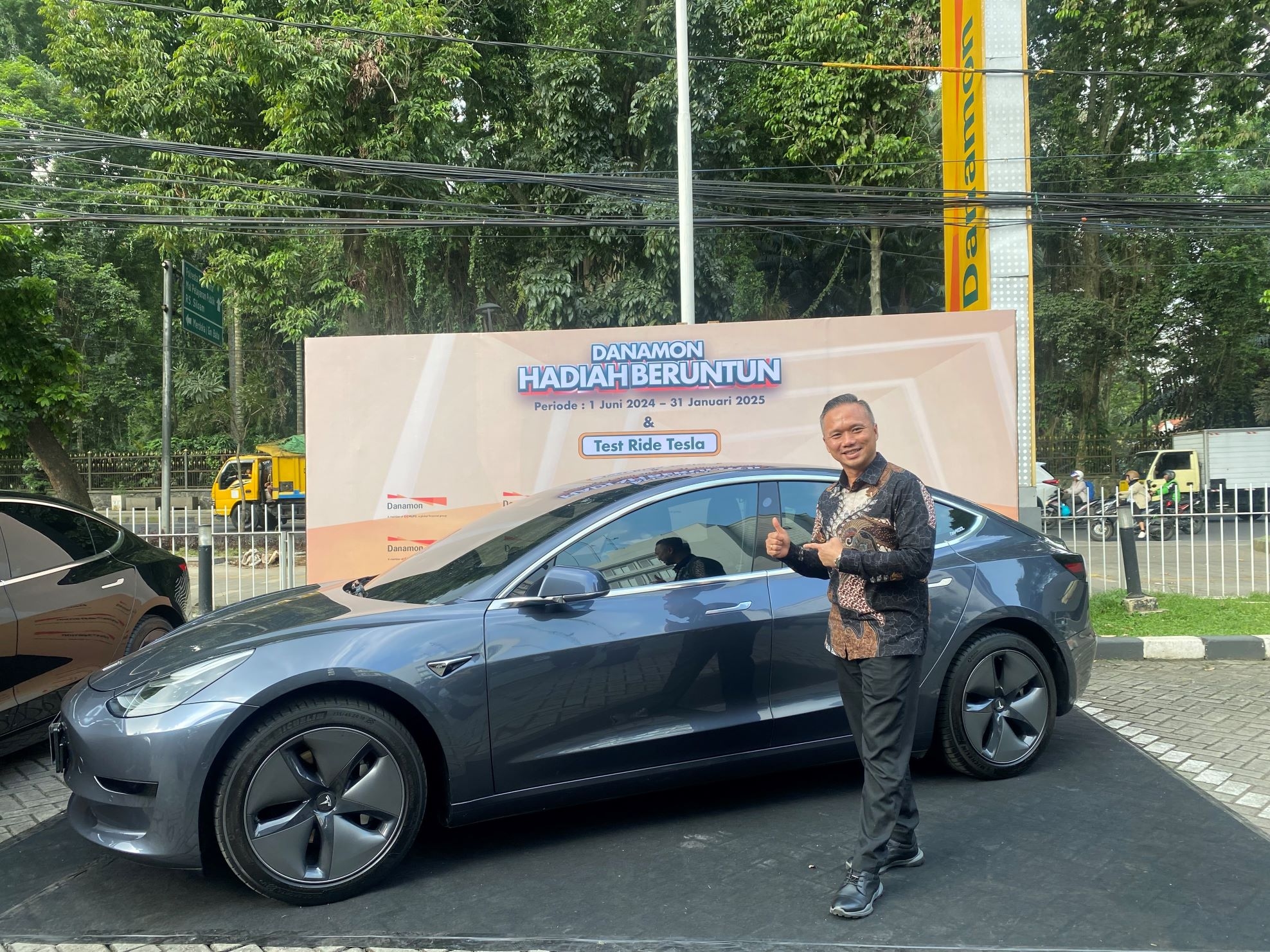 Menangkan Mobil Tesla Lewat Program Danamon Hadiah Beruntun