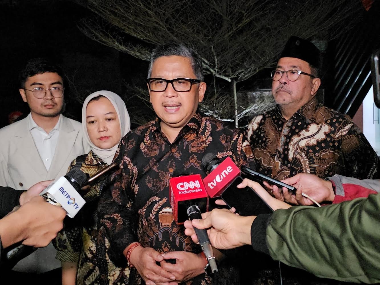 PDIP Kritik Permintaan Maaf Jokowi, Kebijakan Presiden Harus Dipertanggungjawabkan