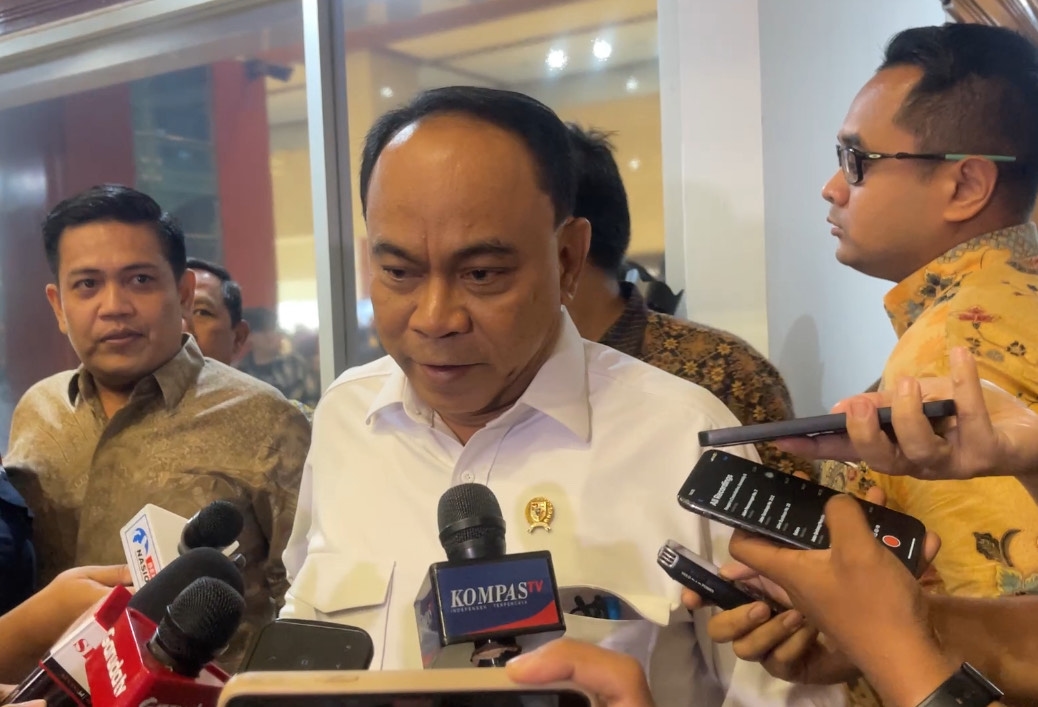 Berpotensi Jadi Tersangka Kasus Judi Online, Budi Arie Irit Bicara