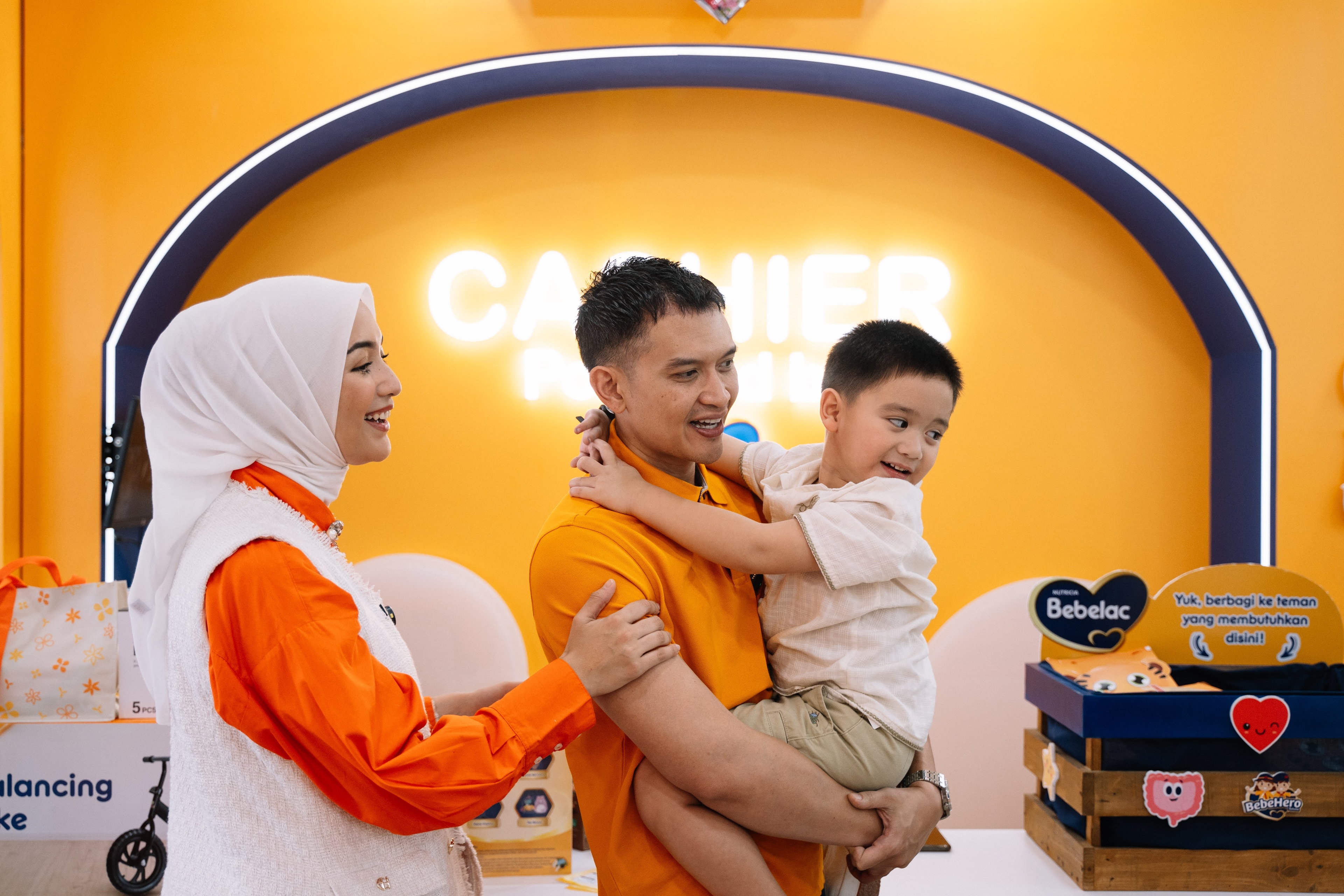 Bebelac dan Raja Susu Hadirkan Star FlagShip Store Pertama dan Terbesar di Serpong