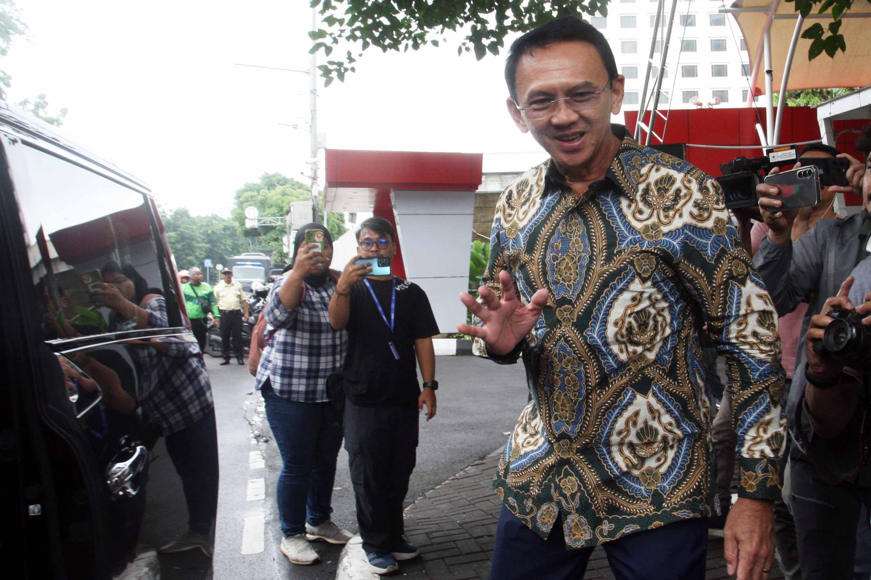 Ahok Diperiksa Kejaksaan Agung Selaku Eks Komut Pertamina, Bawa Data Rapat yang Siap Diserahkan ke Penyidik 