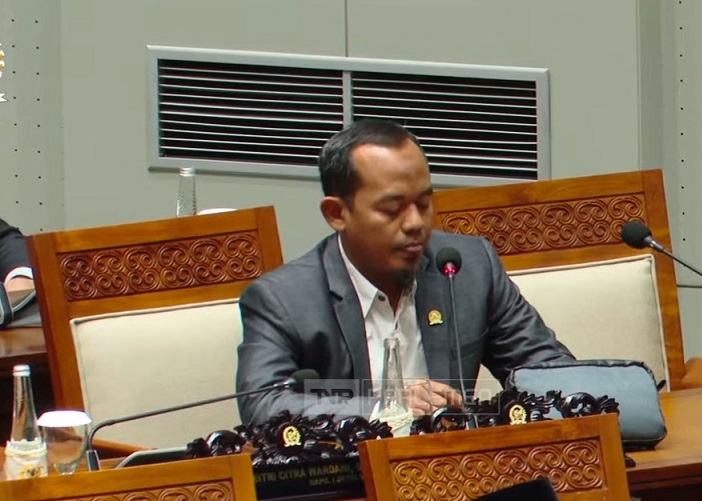 DPR Didorong Membentuk Pansus untuk Tangani Kasus Pagar Laut Ilegal