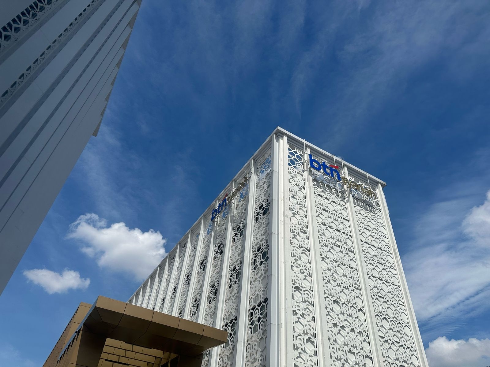 OJK: Spin Off UUS BTN dan CIMB Niaga Sesuai Rencana