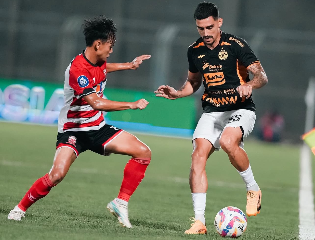 Ferarri Kartu Merah, Persija Jakarta Tumbang di Kandang Madura United