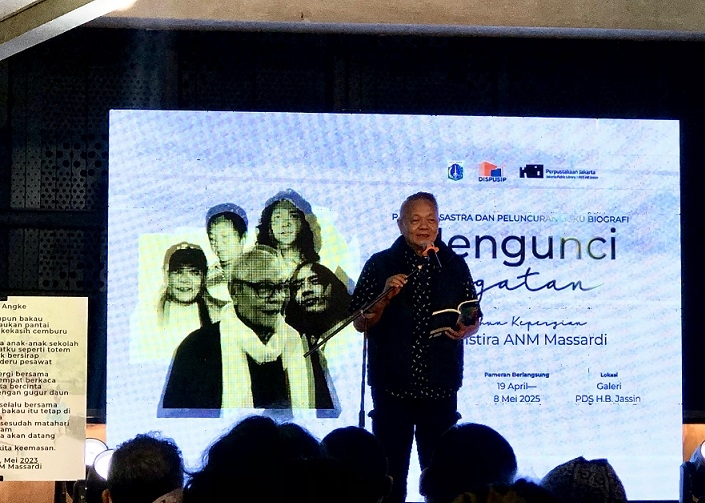 Kenang Sosok Yudhistira ANM Massardi, Pameran Sastra Mengunci Ingatan Dibuka untuk Umum