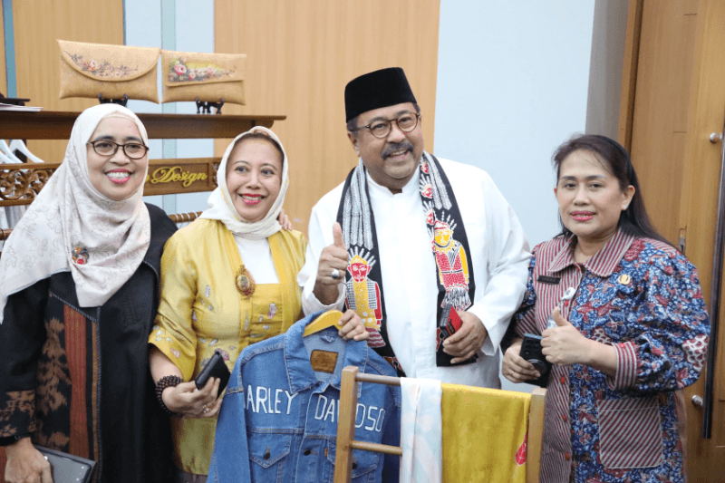 Rano Karno Dorong Dekranasda Jakarta Perkuat Ekonomi Kreatif Lewat Pengembangan UMKM