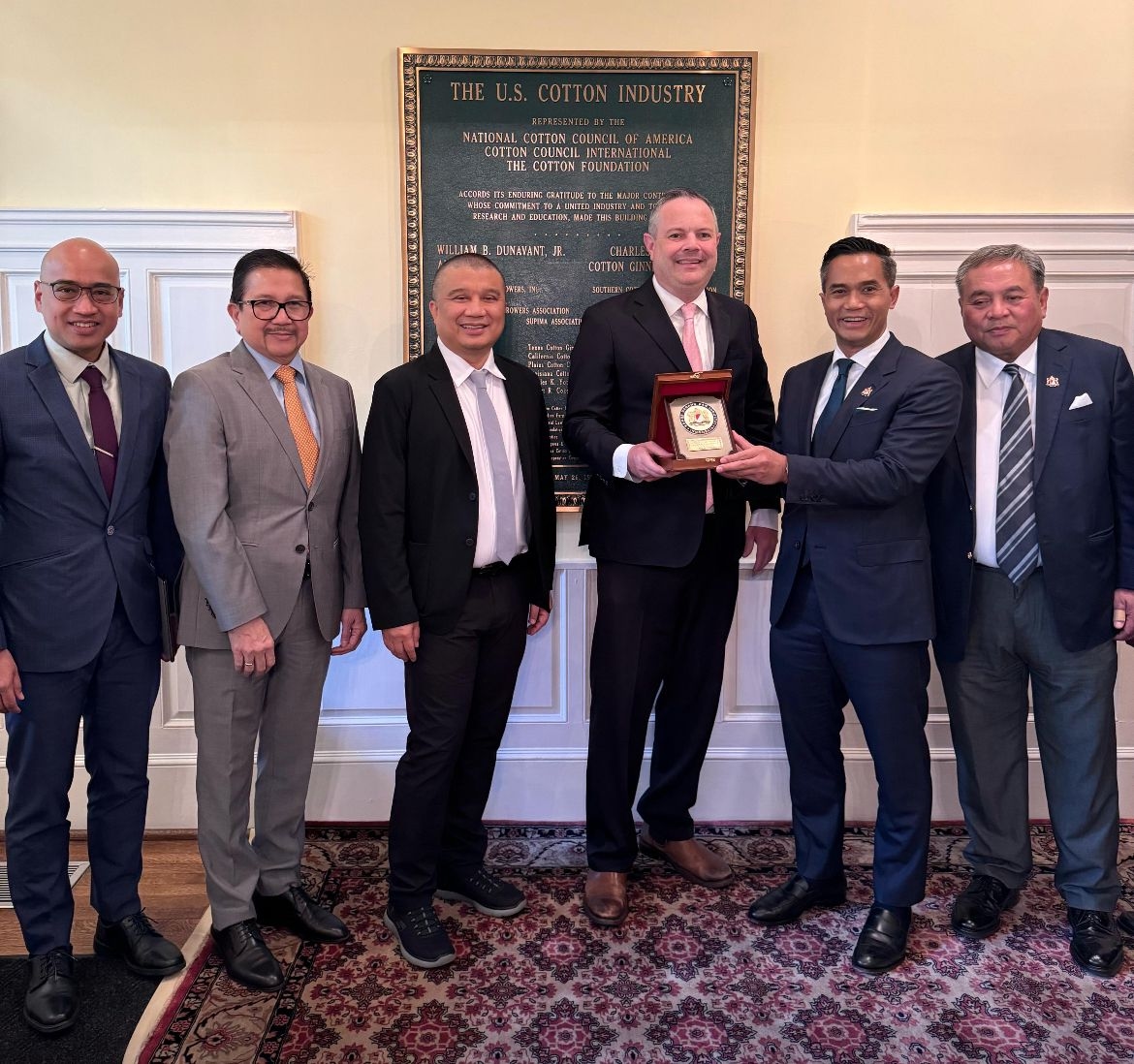 Kadin Usulkan Skema Kemitraan Dagang Preferensial Indonesia-AS untuk Produk Garmen