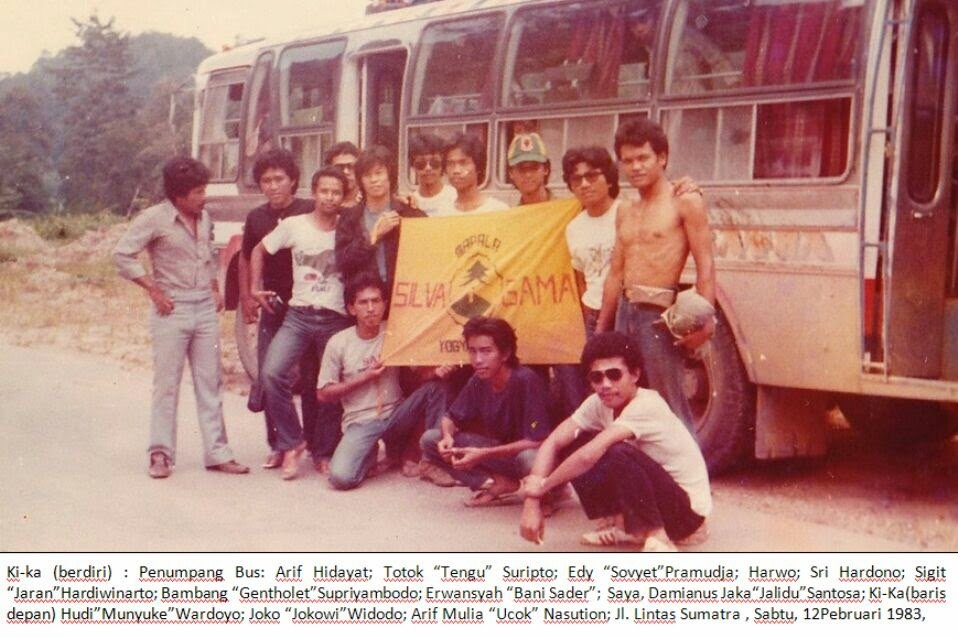 6 Bukti Foto Jokowi Mahasiswa UGM, Sempat Aktif Ikut Mapala Silva Gama FHut!