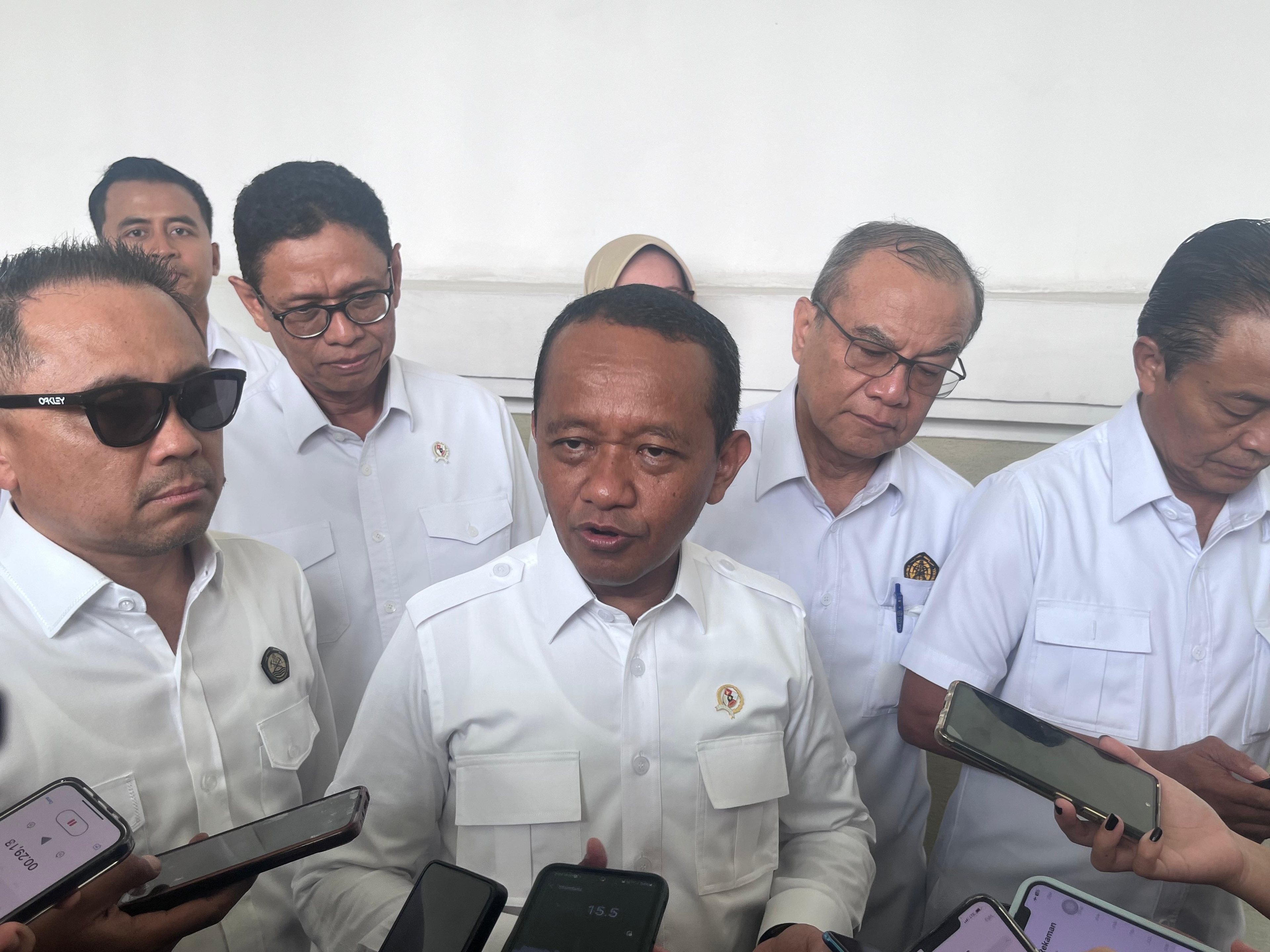 Prabowo Gelar Ratas Bahas Perpindahan Investasi Baterai Mobil dari LG ke Huayou