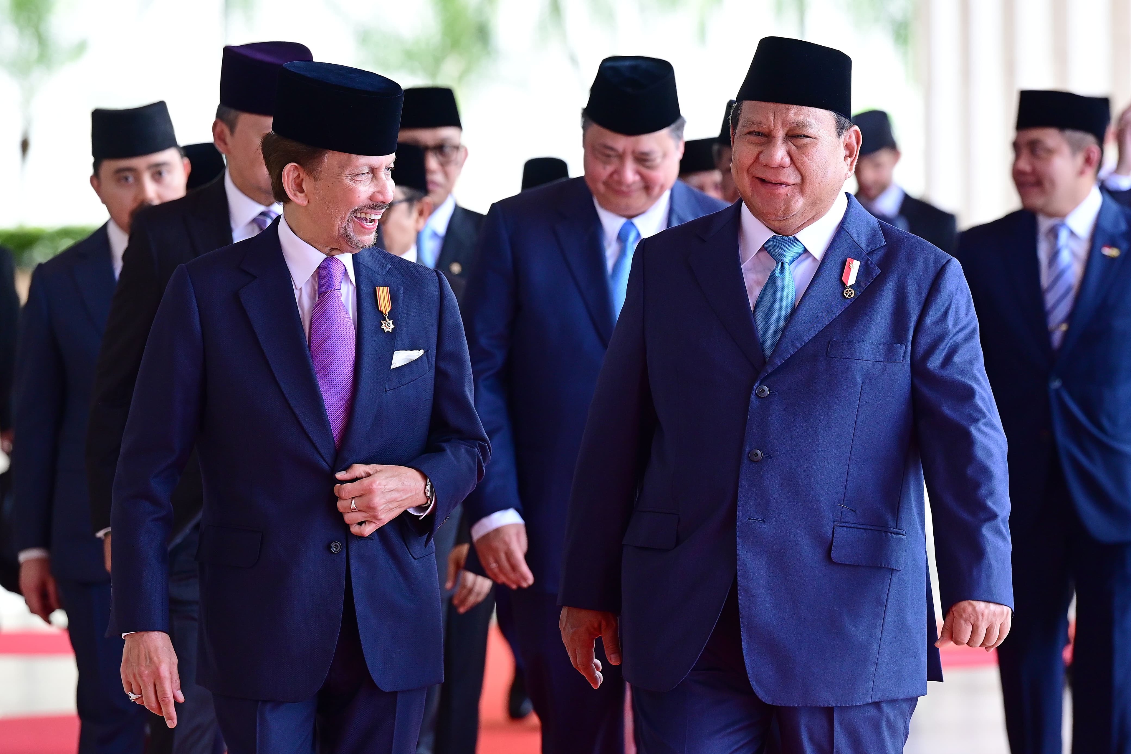 Disambut Hangat Sultan Brunei, Prabowo: Rasanya Ingin Lebih Lama di Sini