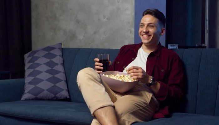 Nonton Pabrik Gula Full Movie di LK21 Bikin Laptop Kena Virus? Ini Tips Nonton Film Resmi secara Gratis