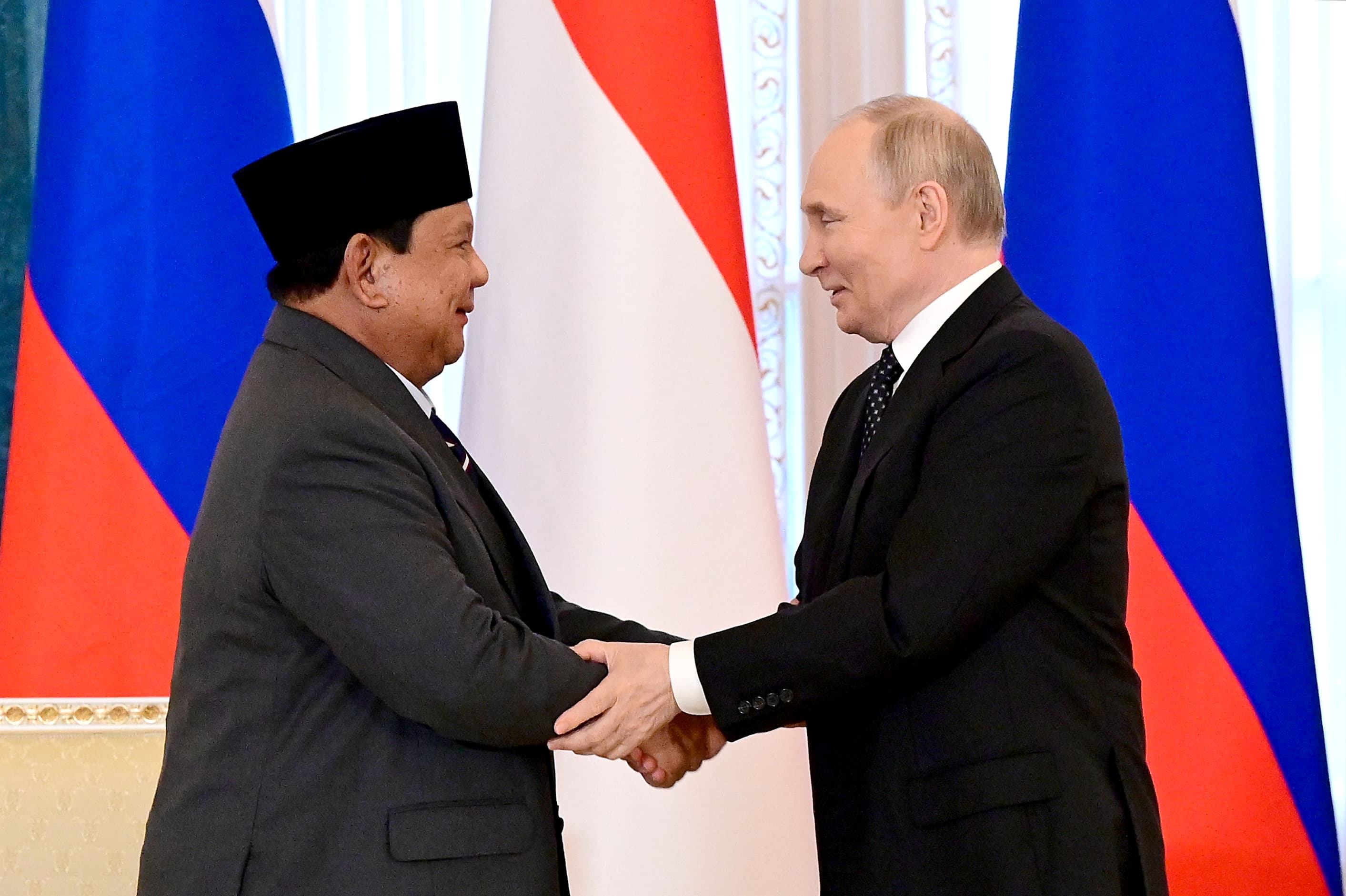 Dampingi Prabowo, Bahlil Rayu Rusia Garap Proyek Migas di RI