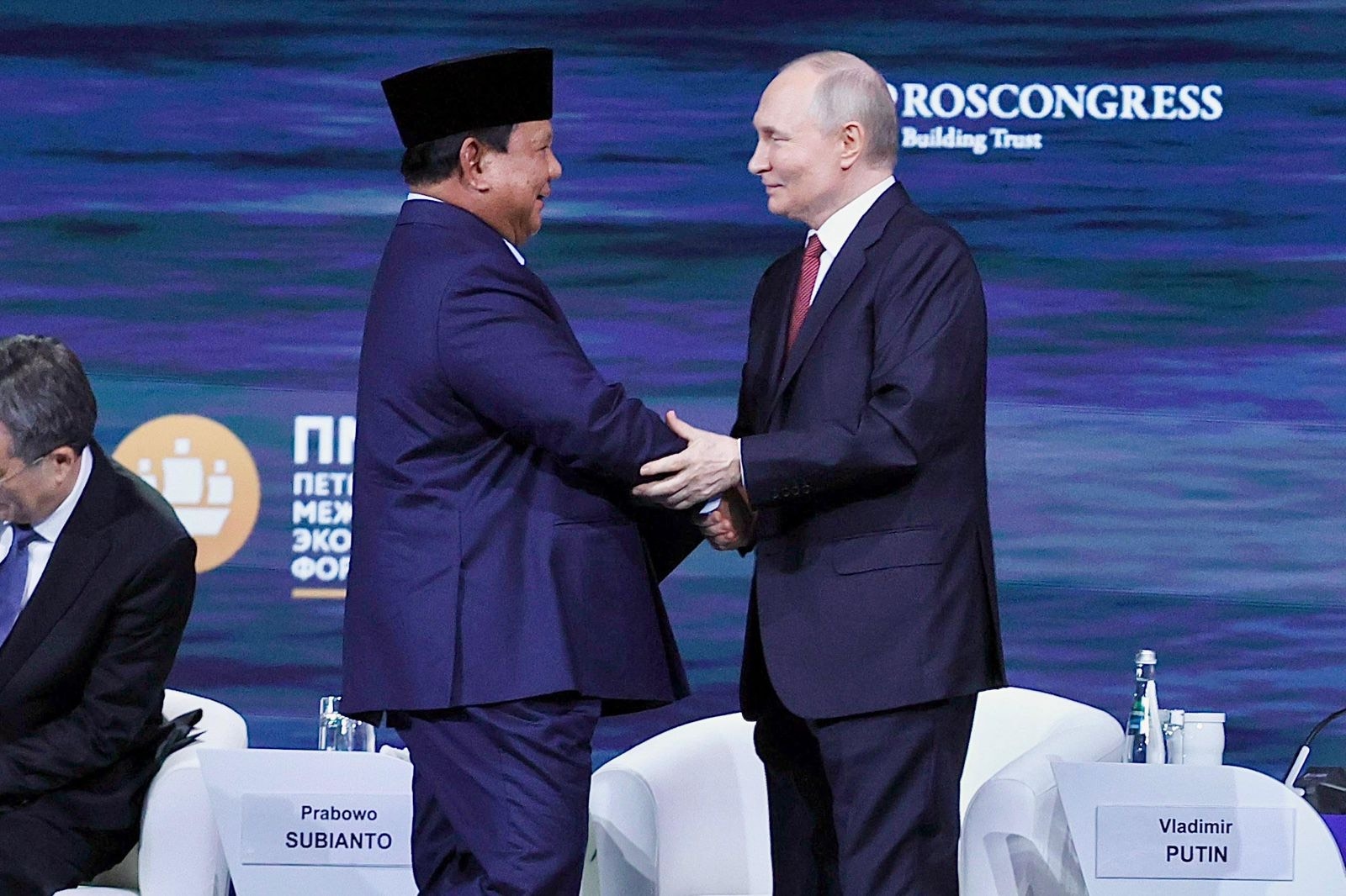 Presiden Prabowo di SPIEF 2025: Indonesia Cari Mitra, Bukan Bantuan