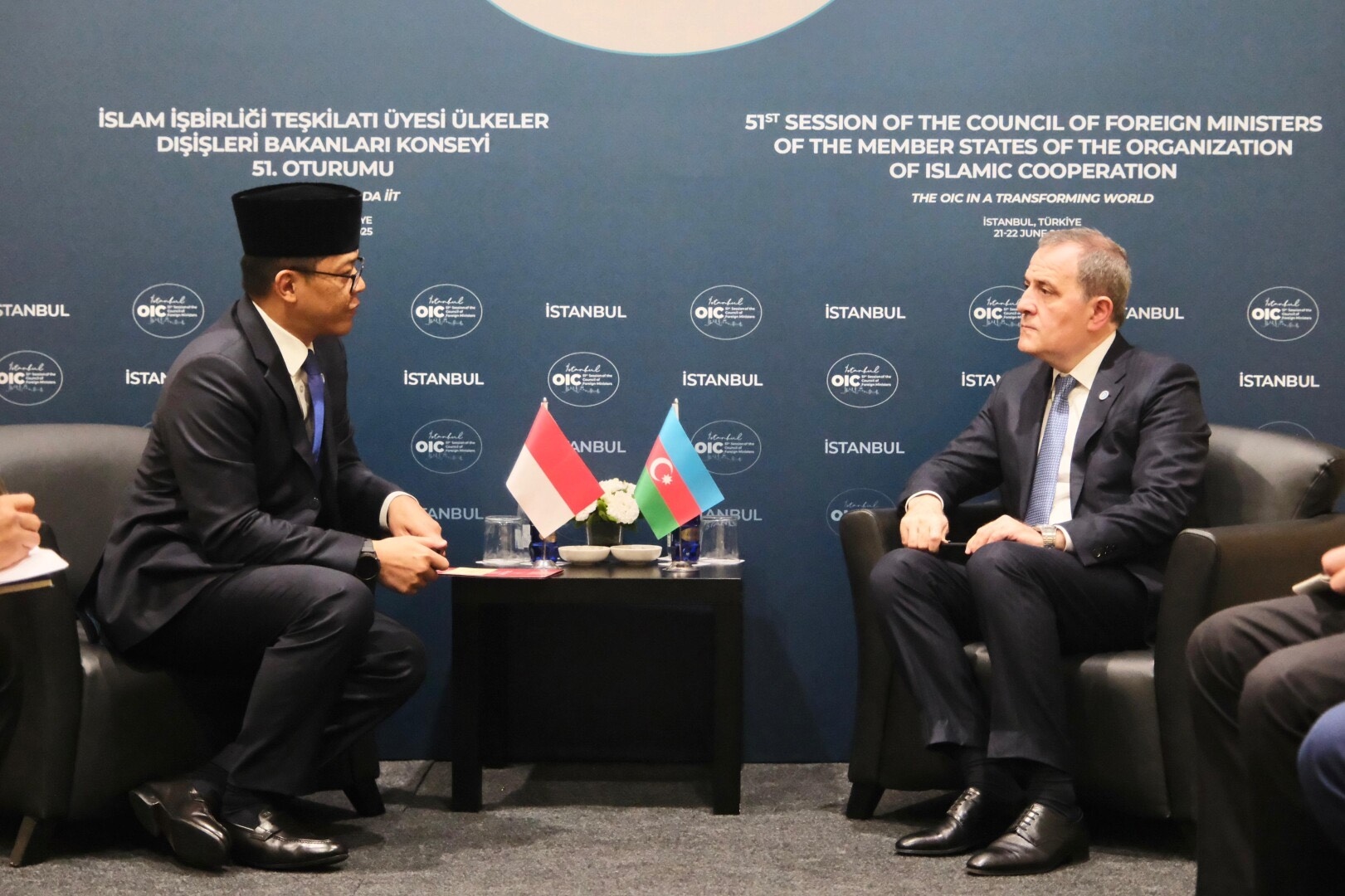 Bantu Evakuasi 96 WNI dari Iran, Menlu Sugiono Apresiasi Pemerintah Azerbaijan