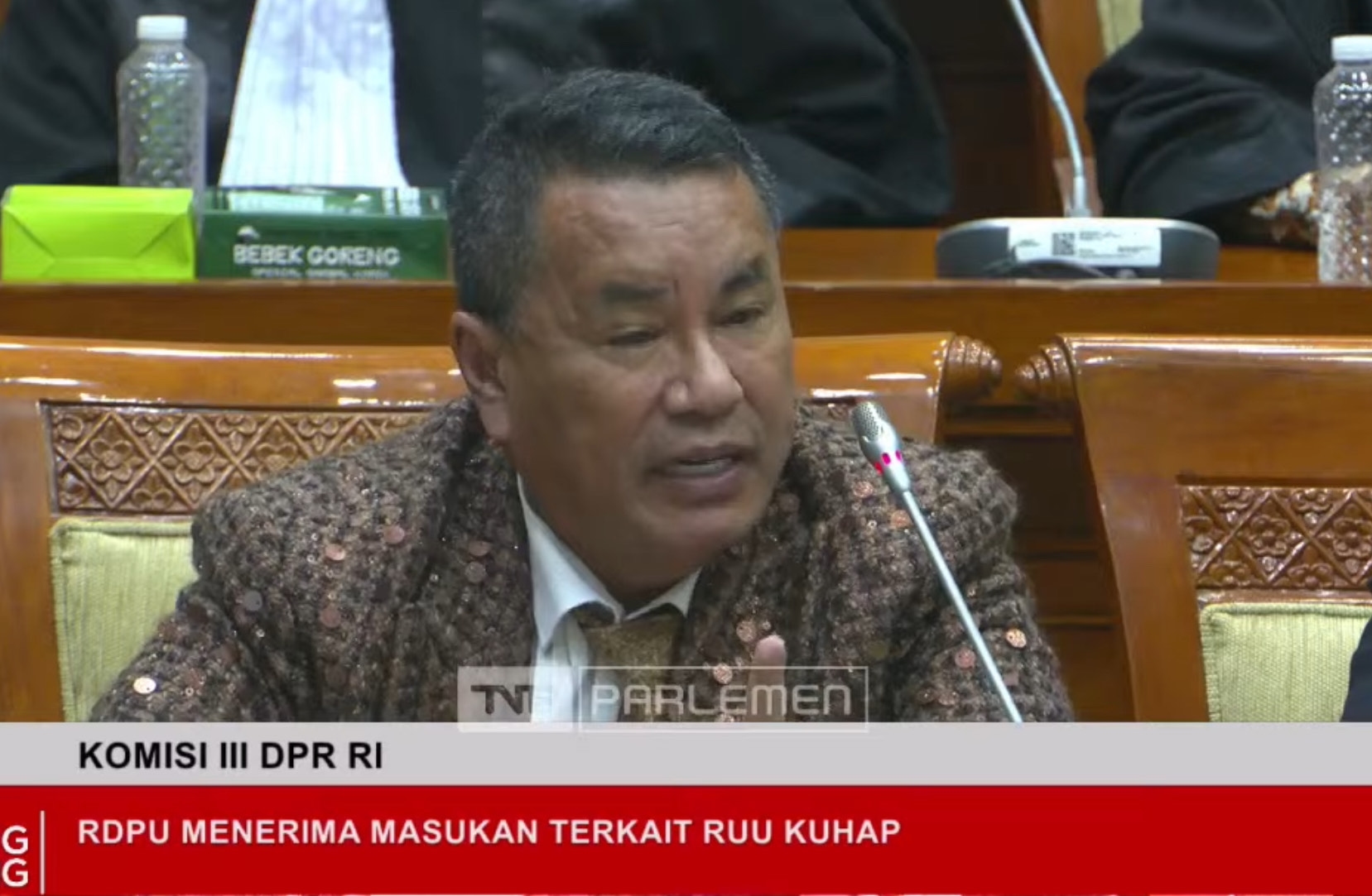 Hotman Paris Protes Advokat Diperlakukan seperti Patung dalam Pemeriksaan Hukum