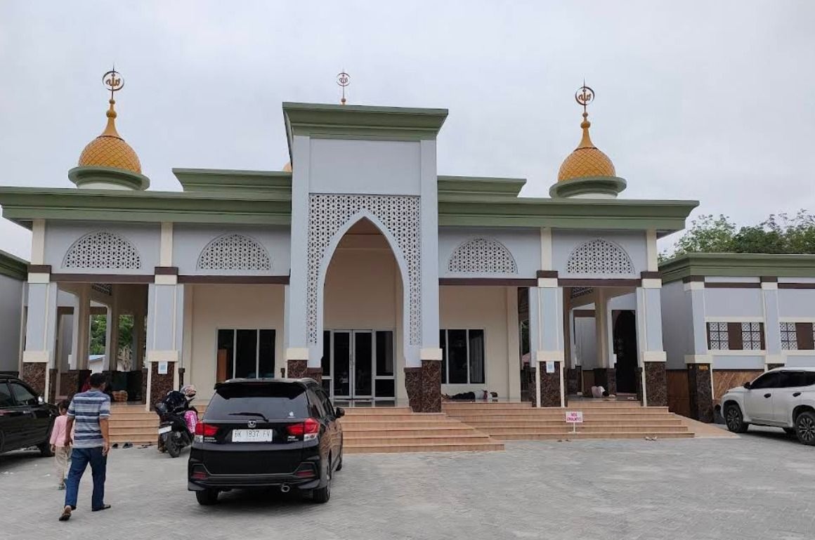 PalmCo Pasang Panel Surya di Rumah Ibadah, Dorong Energi Bersih Nasional