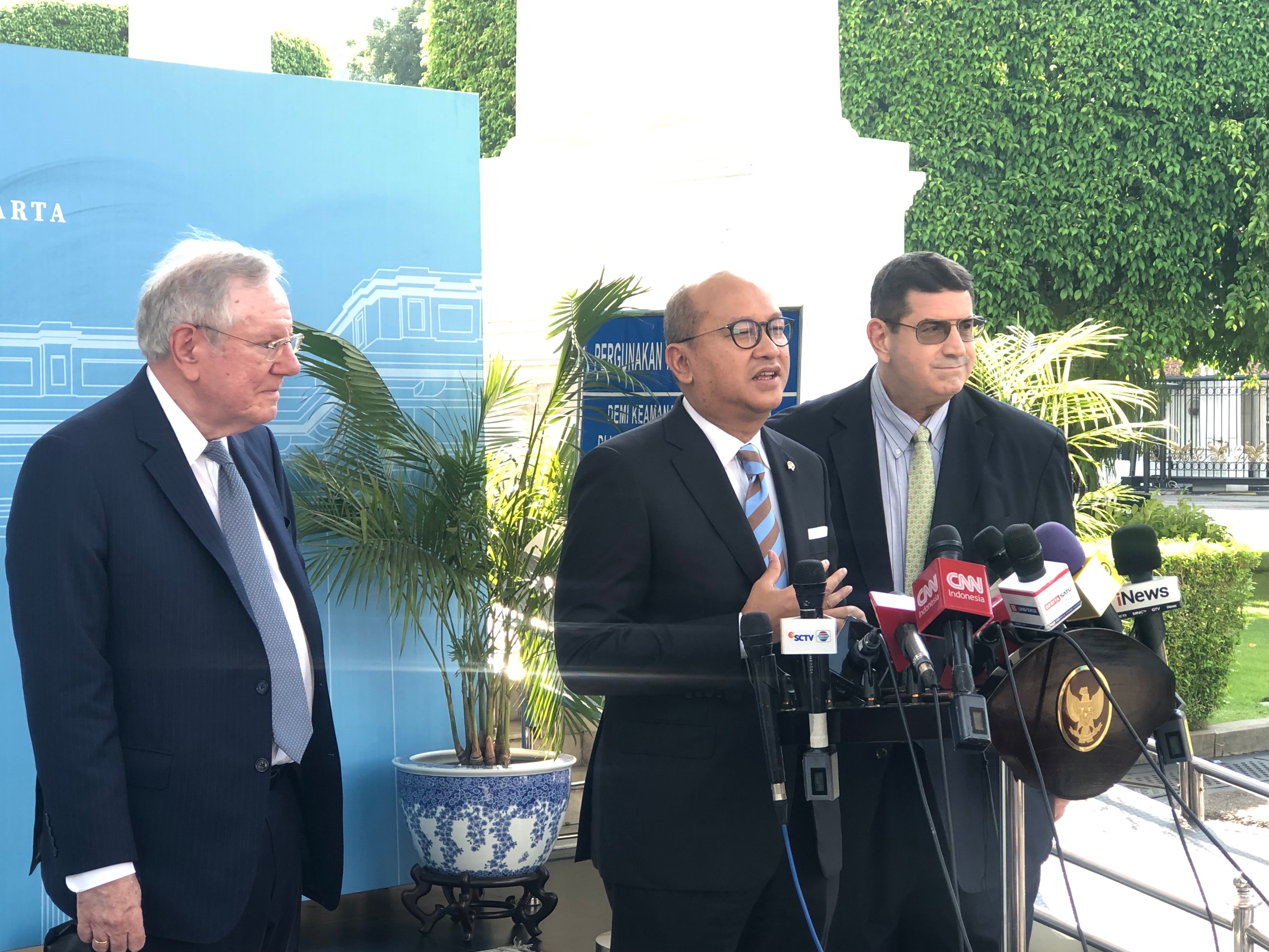 Prabowo Terima Kunjungan Steve Forbes, Bahas Visi Indonesia Terbuka dan Kompetitif