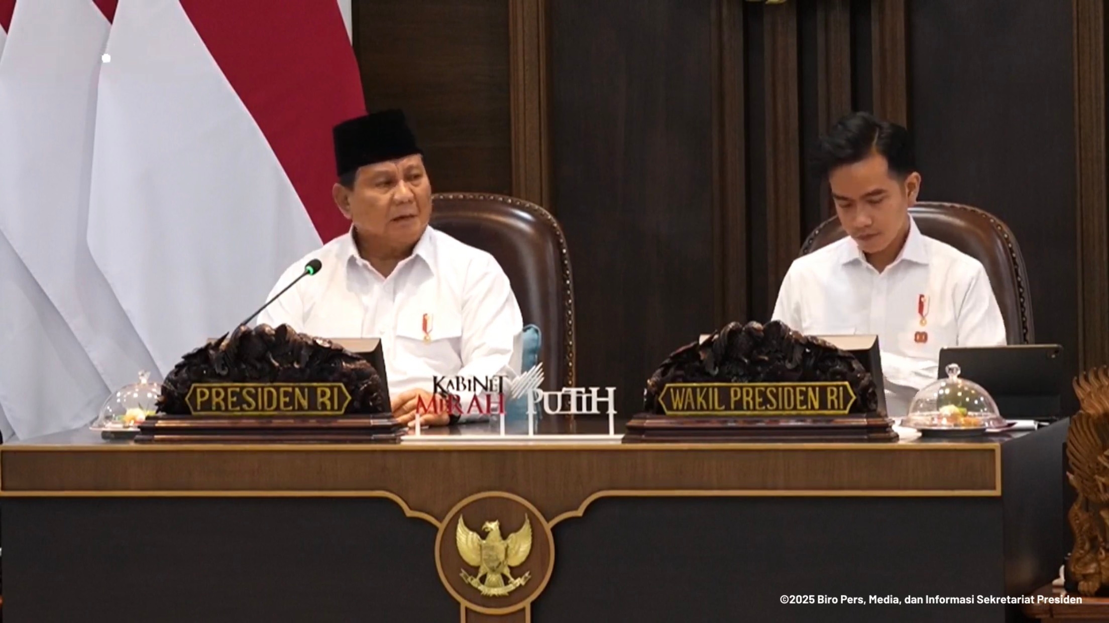Prabowo Puji Kinerja Kabinet dalam 10 Bulan Pertama: Strategi Kita Berada di Arah yang Benar