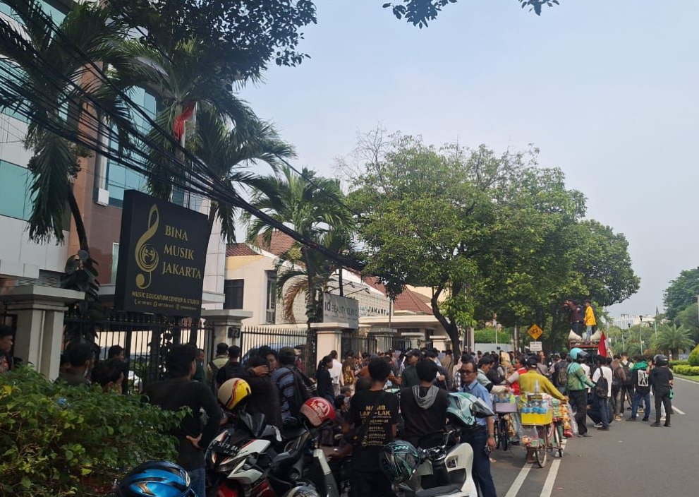 Ratusan Mahasiswa Geruduk Kantor di Jakarta Protes Dugaan Tambang Ilegal di Halmahera Timur