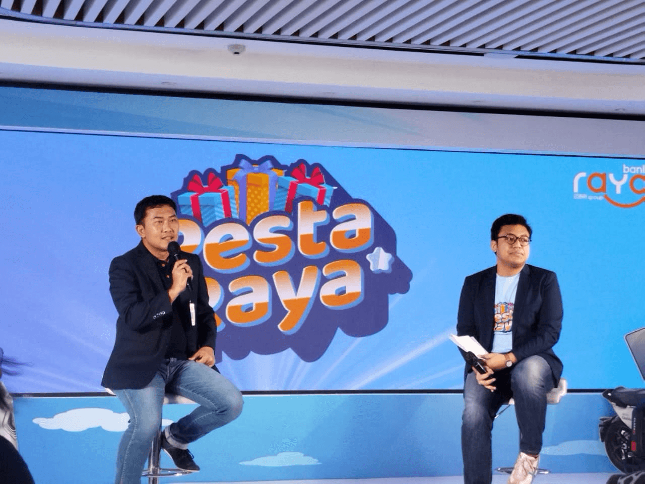 Bank Raya Gelar Pesta Raya 2025, Hadiah Mobil Listrik hingga Logam Mulia