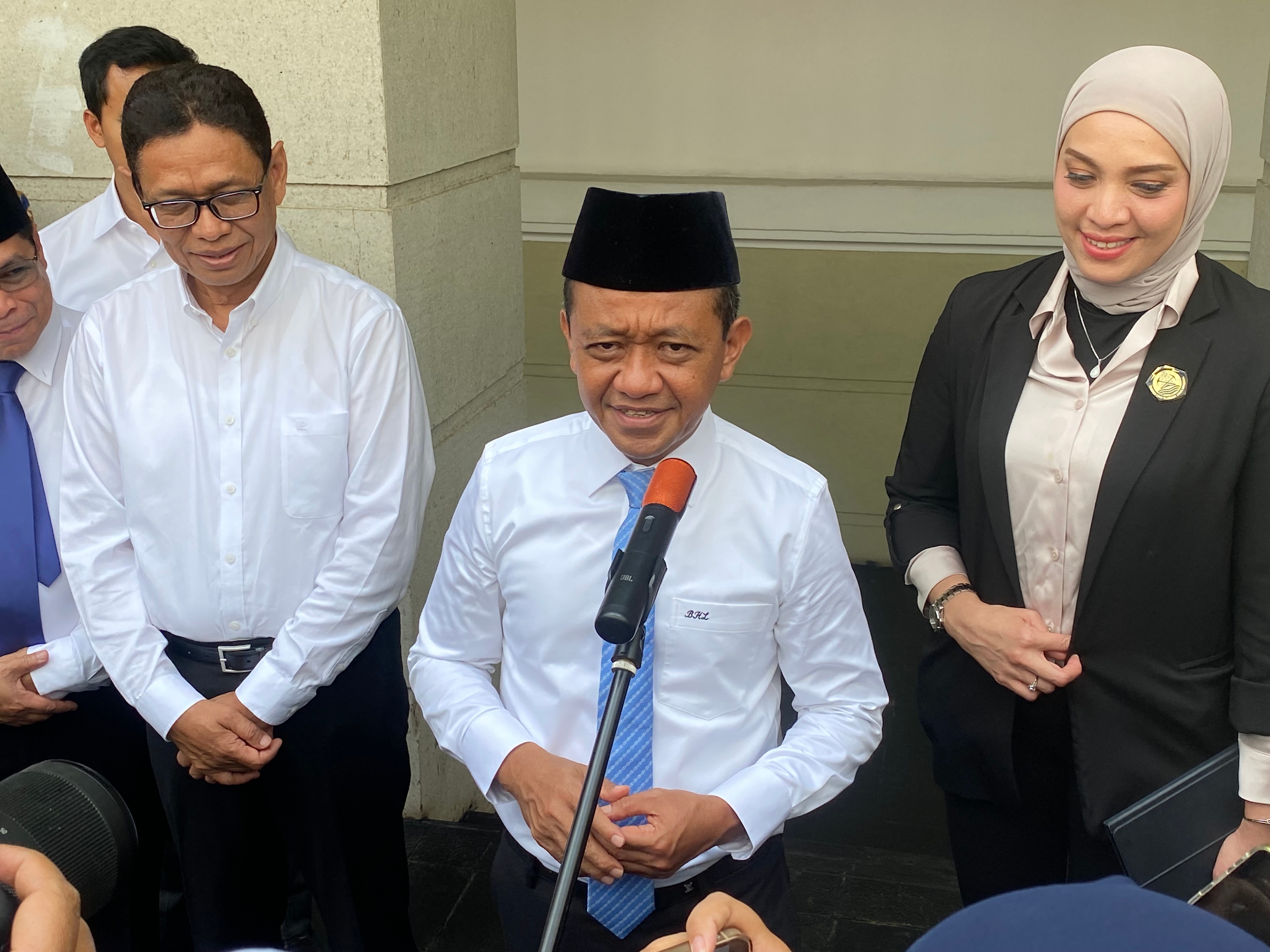 Stok Langka, Bahlil Imbau BP AKR dan Shell Beli BBM di Kilang Pertamina