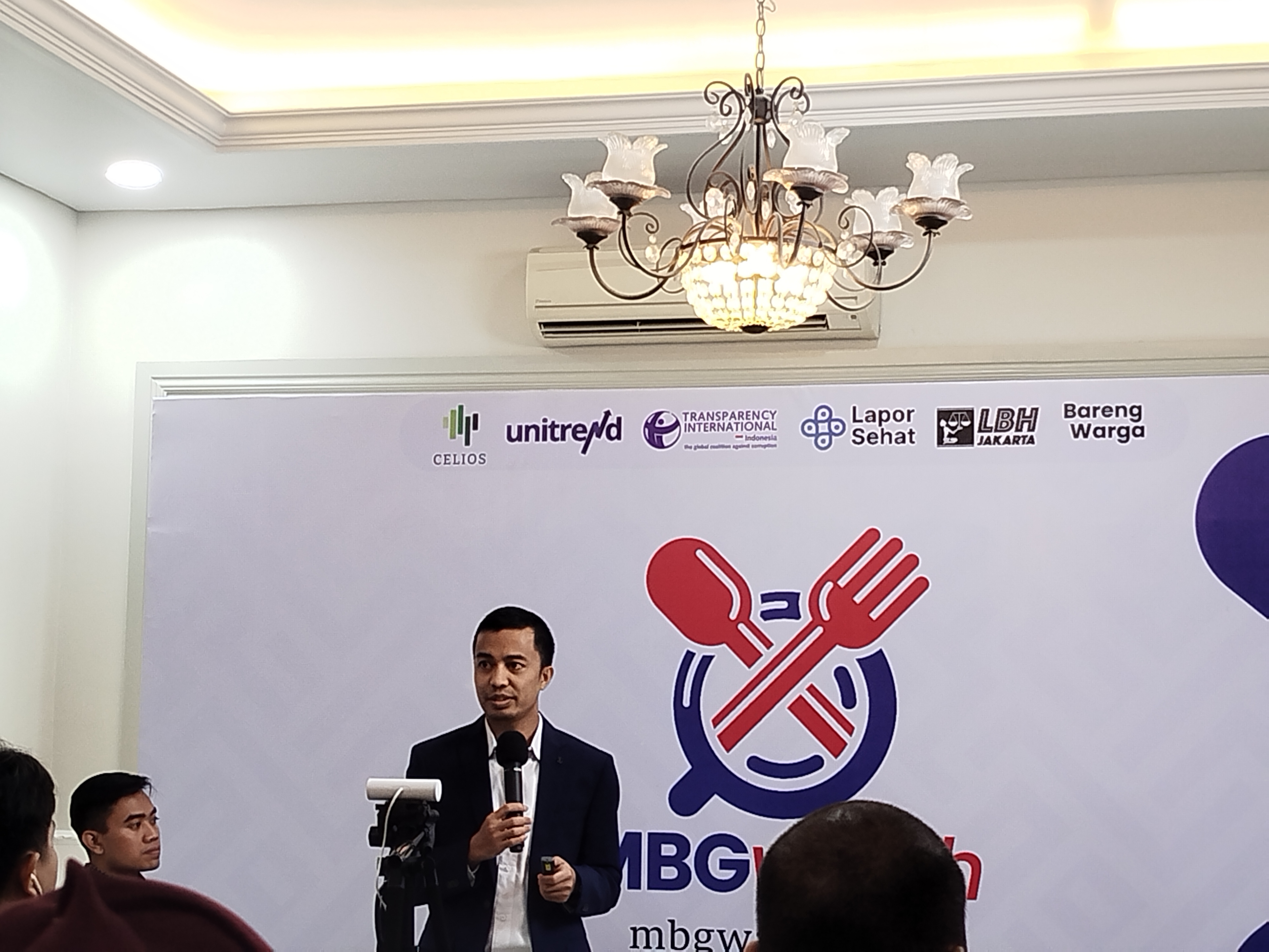 Studi Celios: Beasiswa Pendidikan Lebih Bermanfaat daripada Program MBG