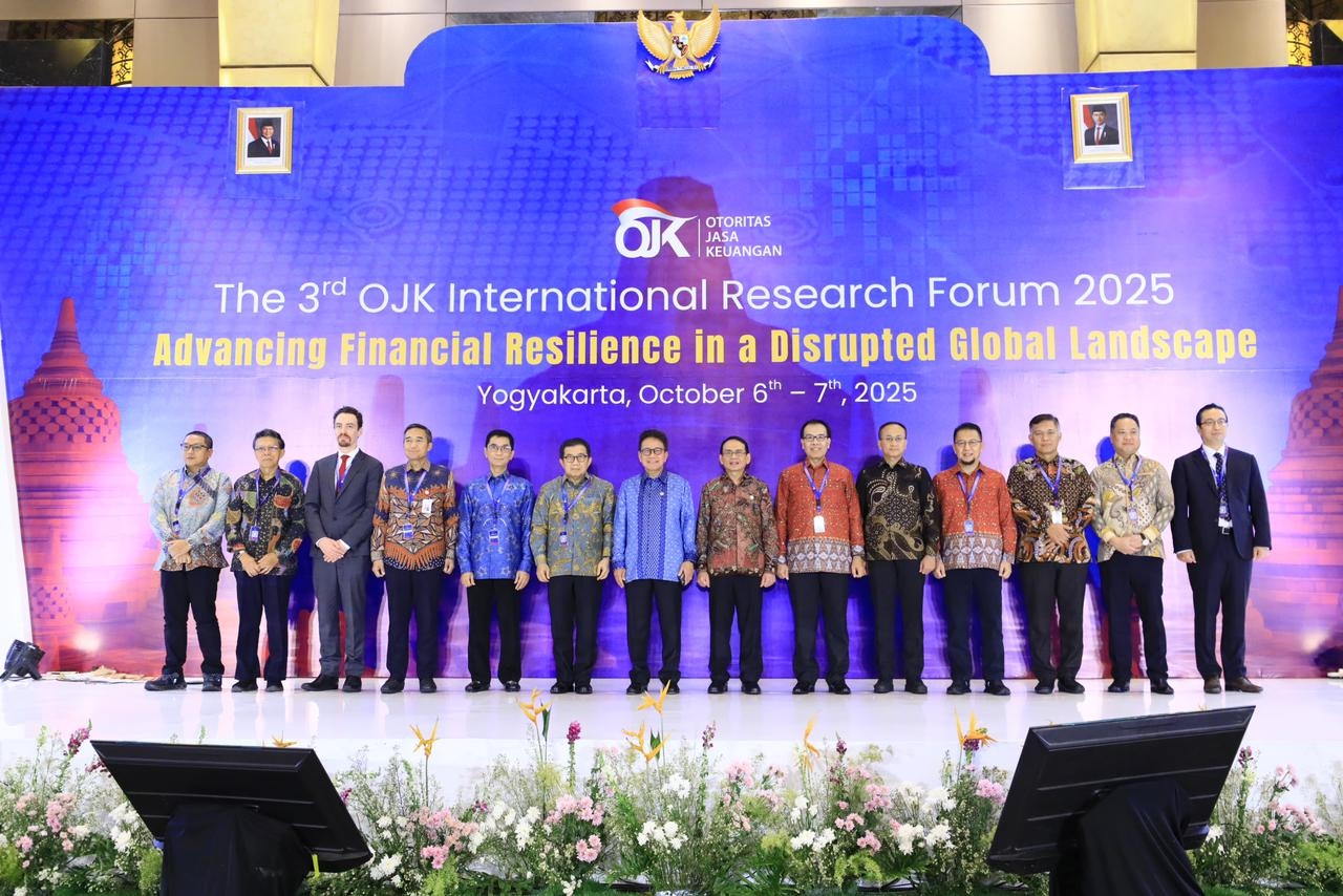 Gelar International Research Forum 2025, OJK Terus Perkuat Ketahanan Keuangan di Tengah Disrupsi Teknologi dan Pergeseran Lanskap Global 