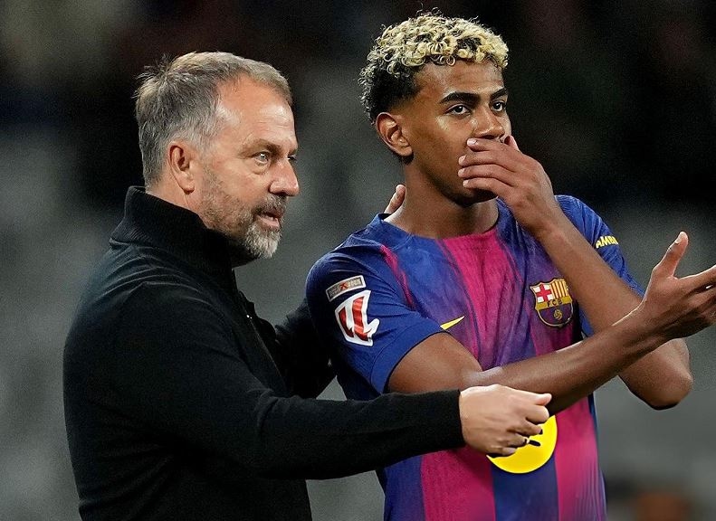 Barcelona vs Alaves: Hansi Flick Tantang Lamine Yamal Tunjukkan Kehebatan Setelah 'Dijinakkan' Cucurella