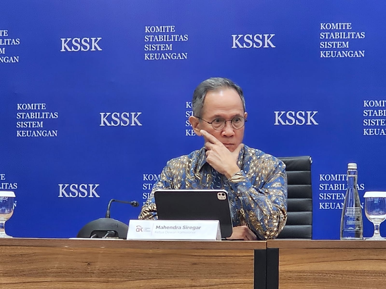 Deretan Kebijakan Baru OJK Untuk Dorong UMKM dan MBR