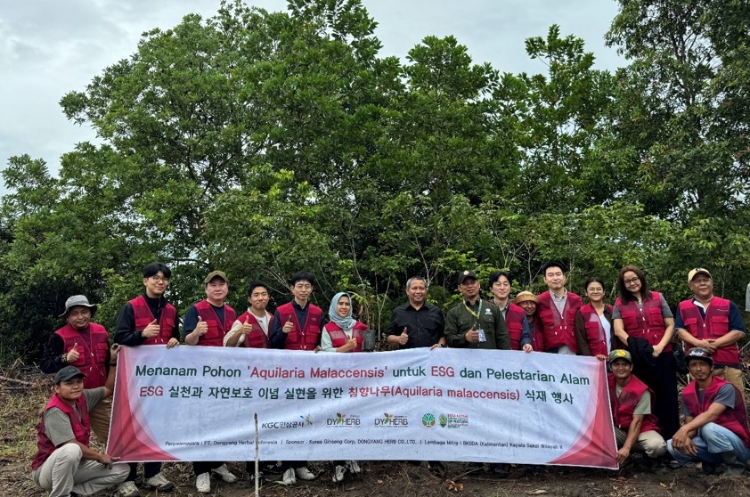 Dongyang Herb dan Balai KSDA Kalteng Tanam 1.000 Bibit Gaharu, Kembangkan Komunitas Lokal