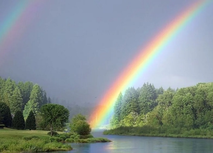 Mengapa Pelangi Bisa Muncul Dua Lapis? Ini Penjelasan Ilmiahnya