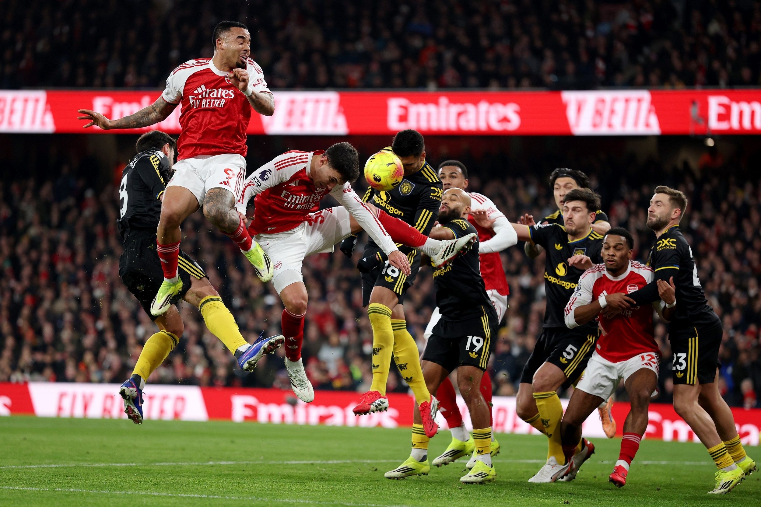 Di Bawah Tekanan Usai Ditekuk MU, Arsenal Tetap Paling Dijagokan Juara Liga Inggris