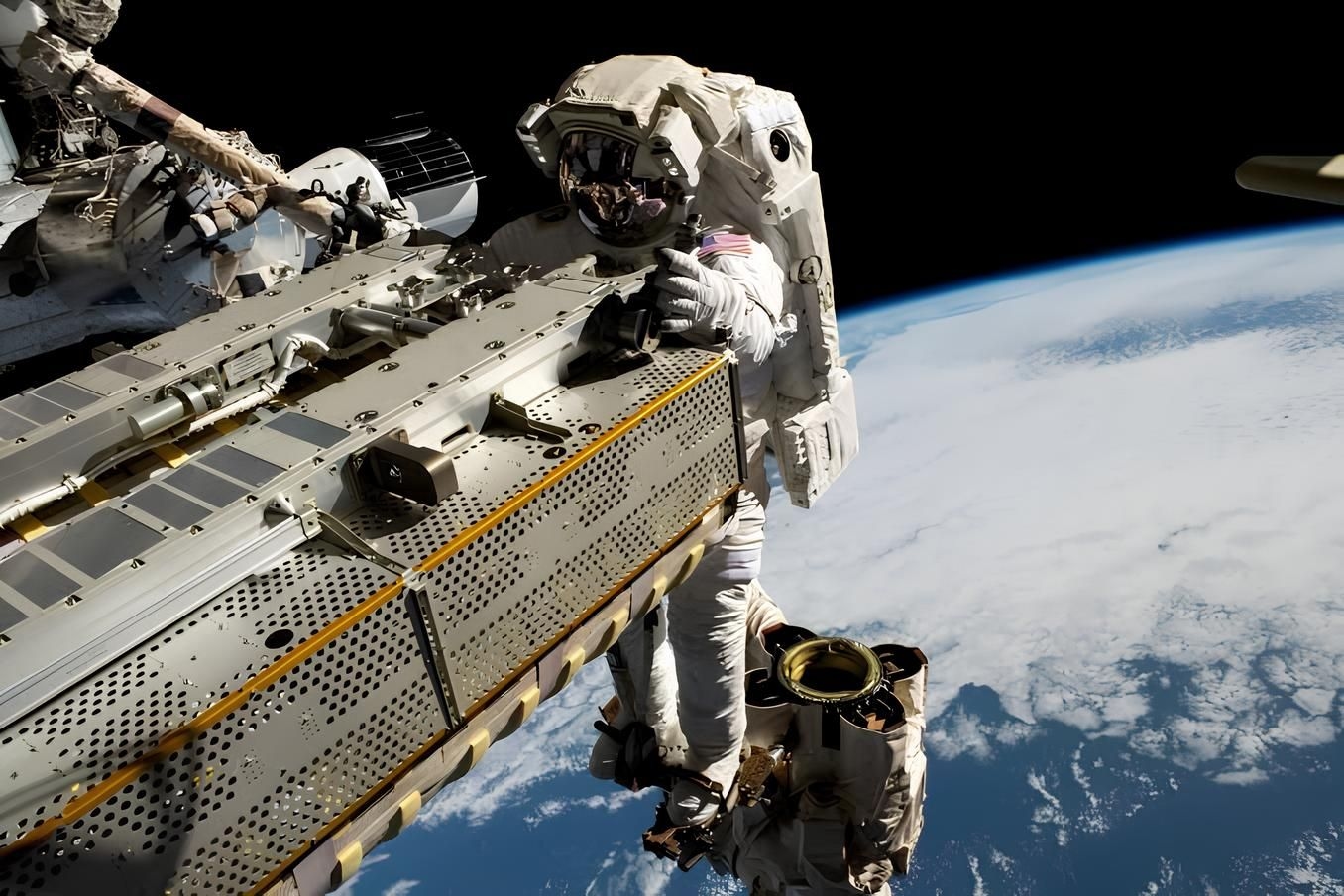 Setelah 50 Tahun, NASA Kembali Kirim Manusia Mengelilingi Bulan Lewat Artemis 2