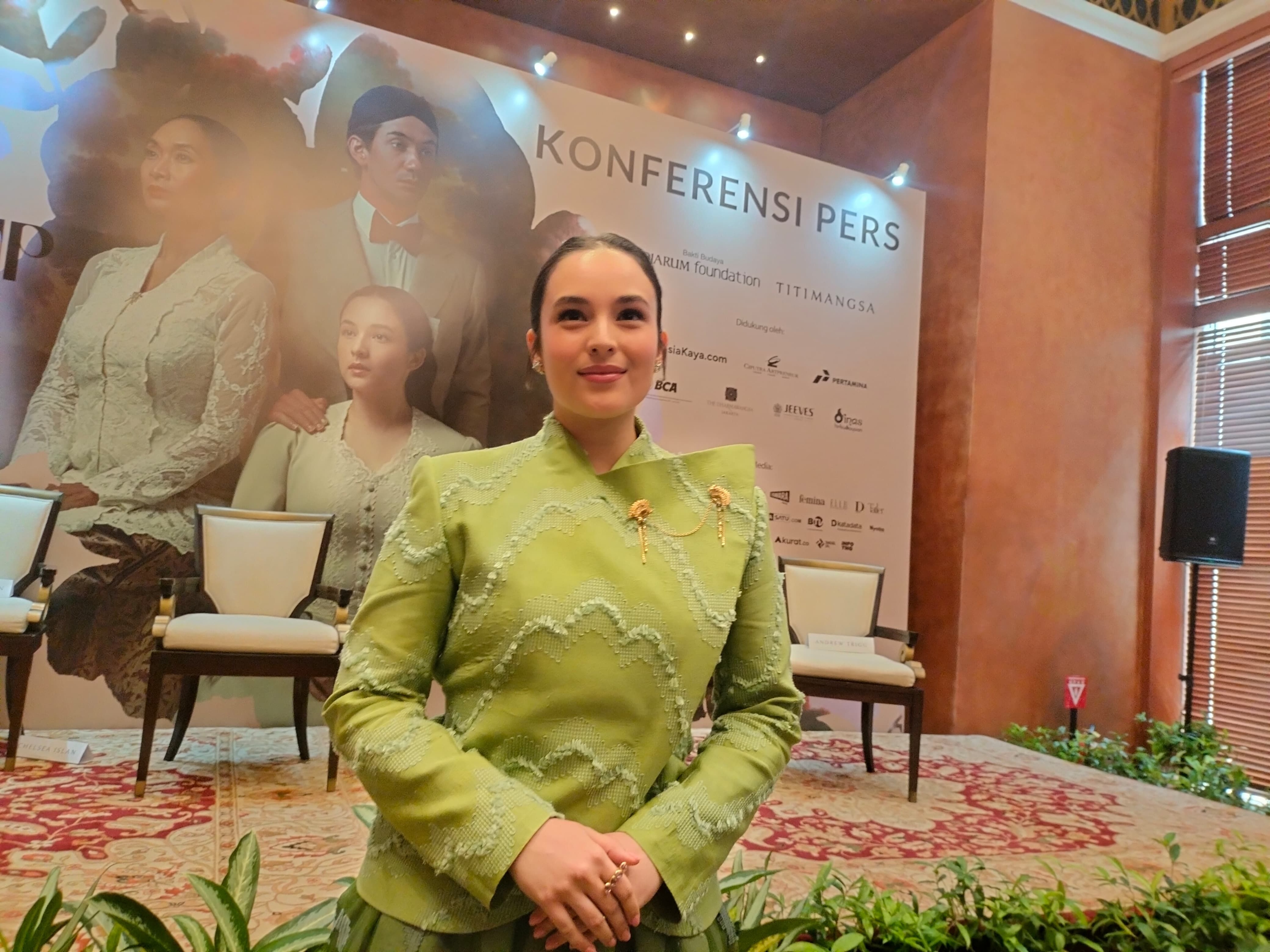 Chelsea Islan Hamil Anak Pertama, Rayakan Ultah Suami dengan Kabar Spesial