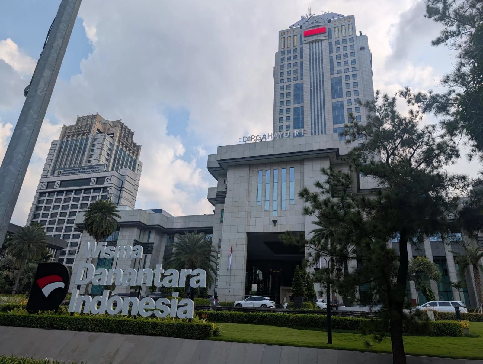 Dividen Dikelola Danantara, Pemerintah Jaga Defisit dan Utang