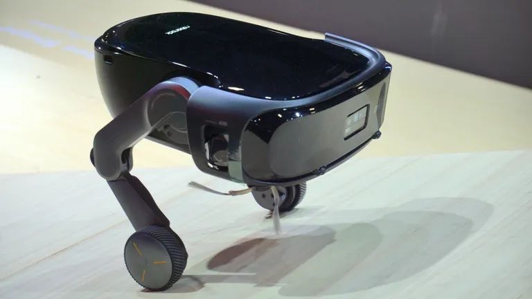 Tak Sekadar Menyedot Debu, Roborock Saros Rover Bisa Naik Tangga dan Melompat